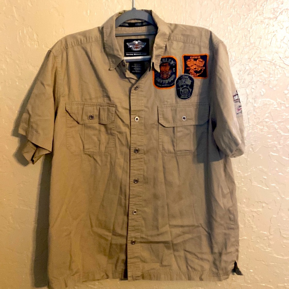 Men’s Large Harley Davidson Button Down Shirt. Like New